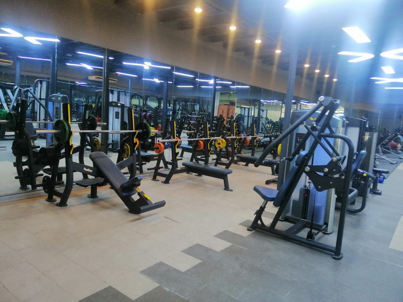 Gymaster Quận 12 - 99 Phan Văn Hớn (11)