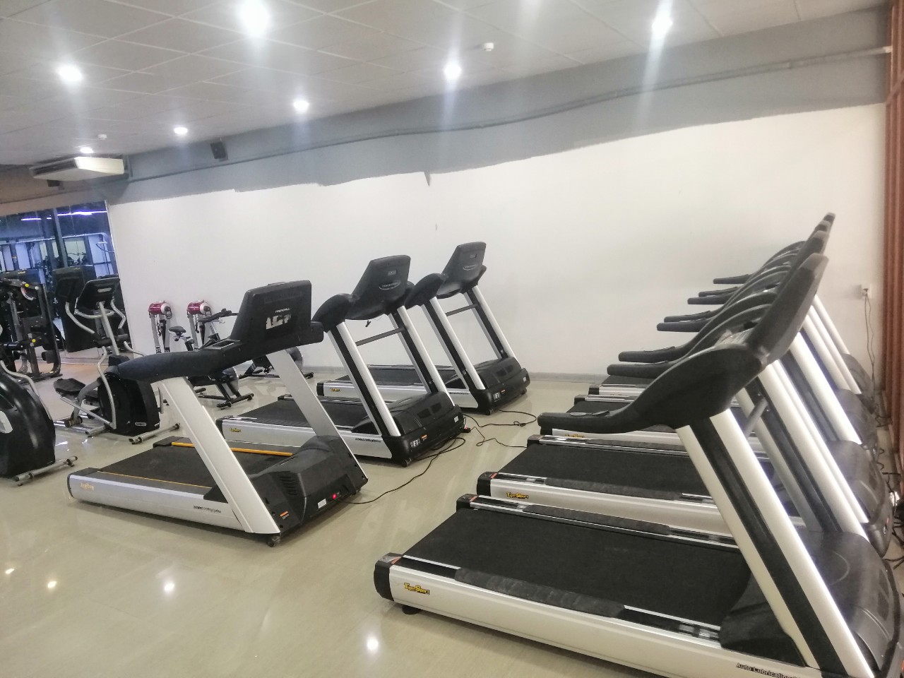 Gymaster Quận 12 - 99 Phan Văn Hớn (12)