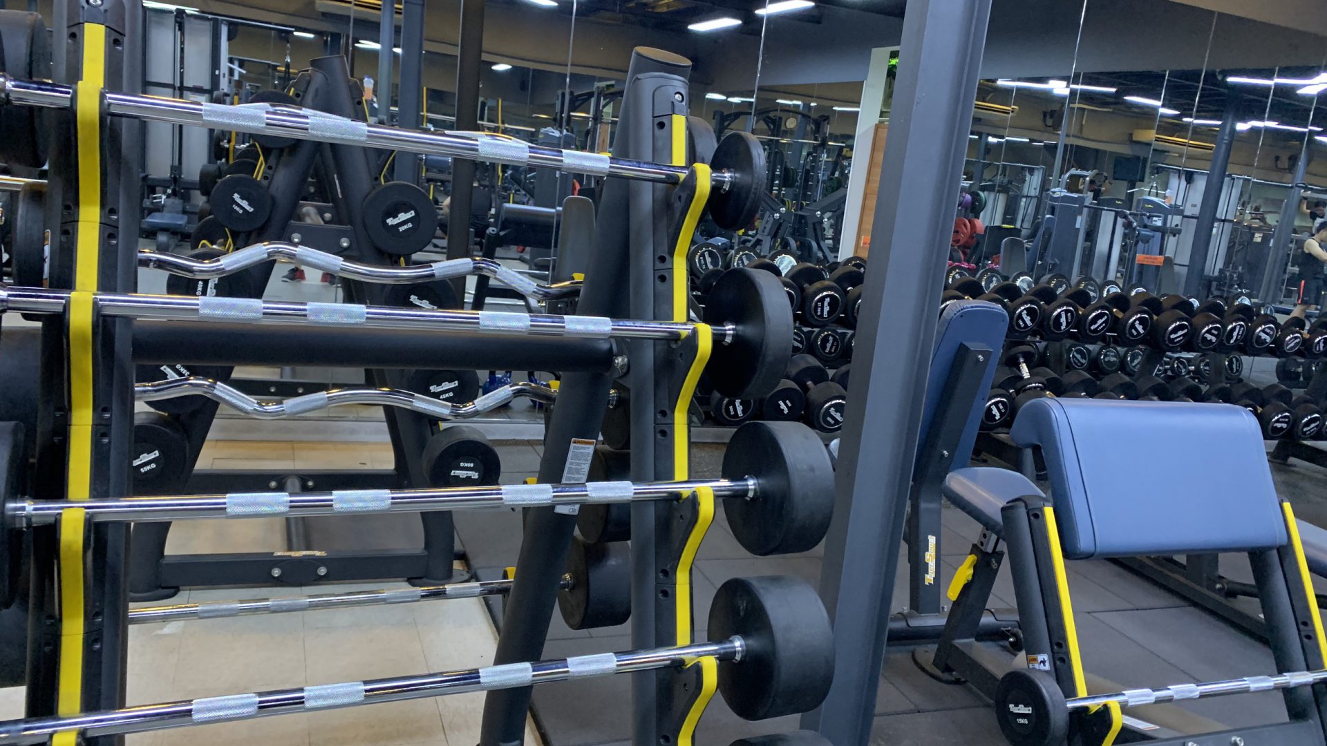 Gymaster Quận 12 - 99 Phan Văn Hớn (2)