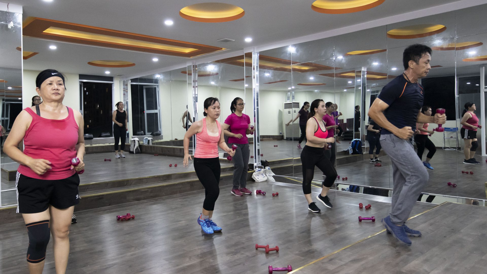 Trung tâm Gymaster Fitness Yoga (39)