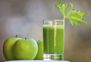 sinh tố giảm cân từ cần tây